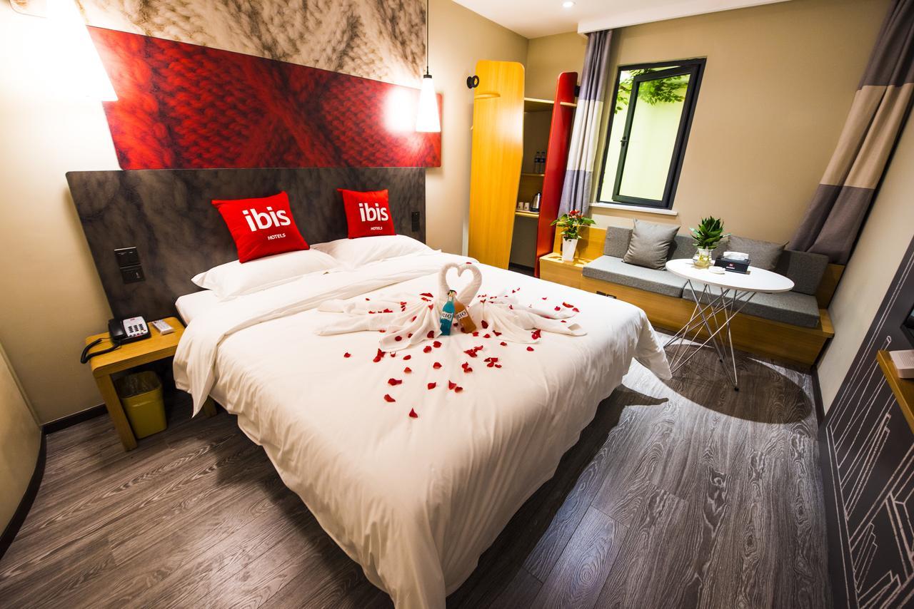 Ibis Nanjing Jiangning Nanjing University Of Aeronautics And Astronautics Hotel Exterior foto